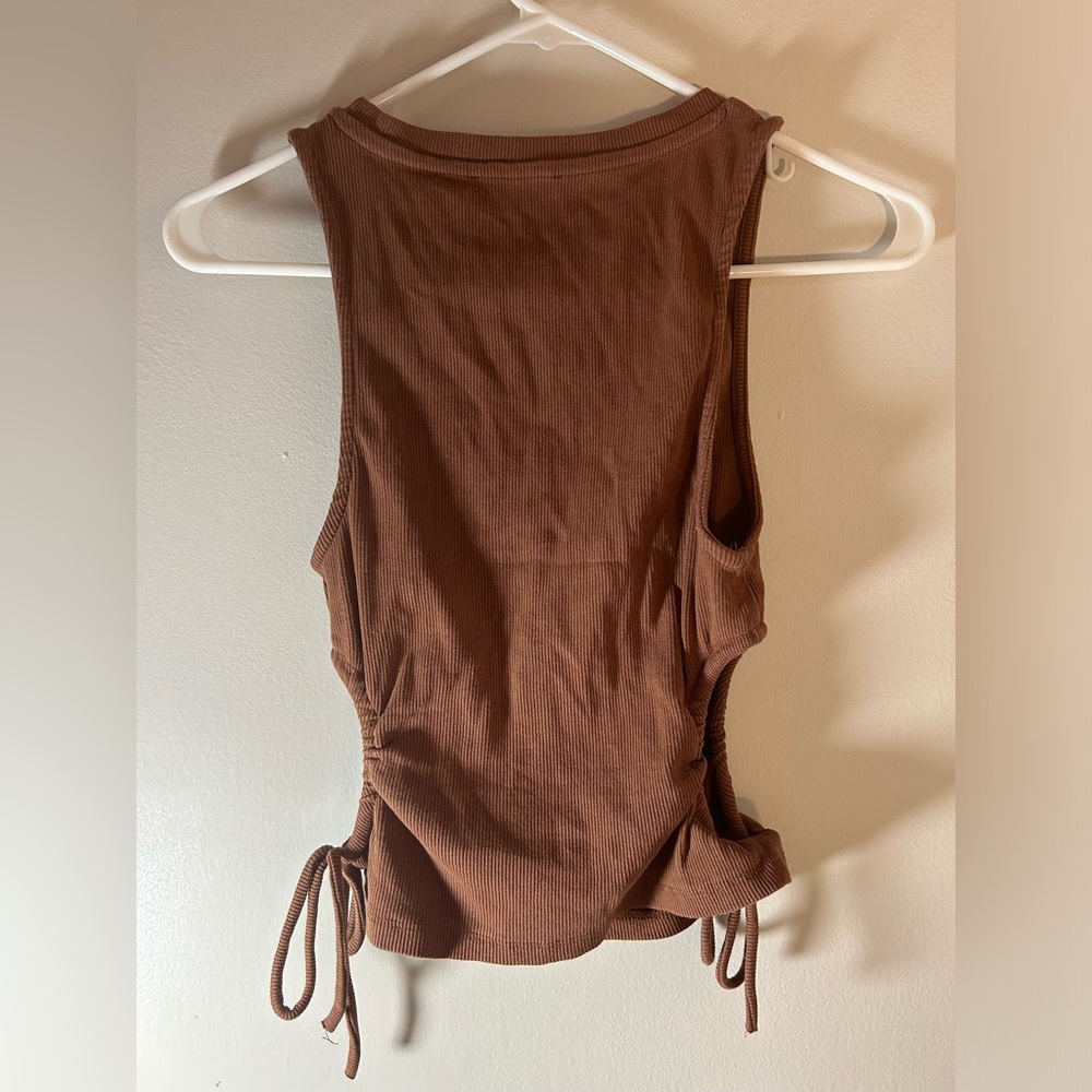 Brown tank